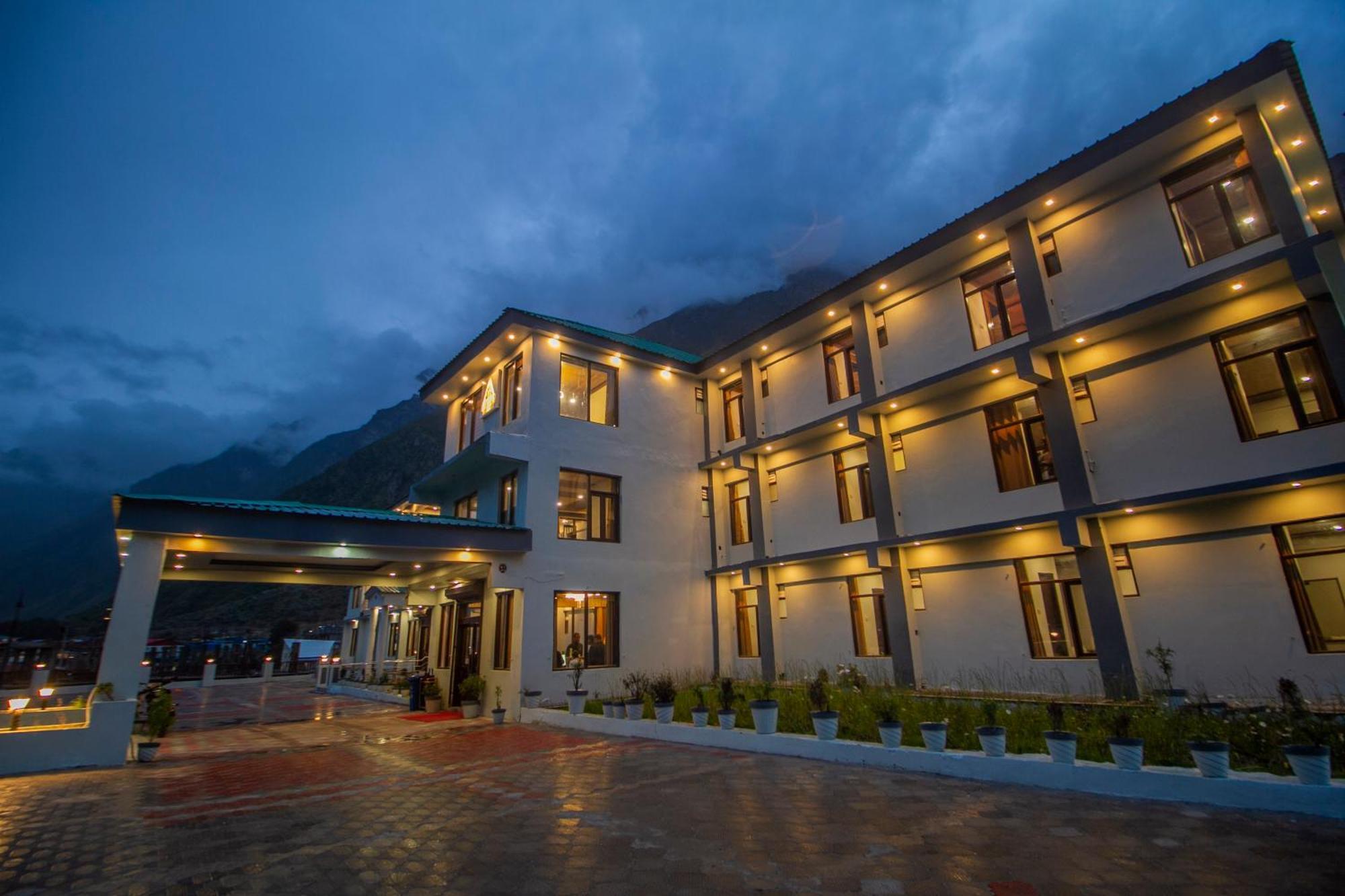 Amritara The Avadh Hotel Badrinath Ngoại thất bức ảnh