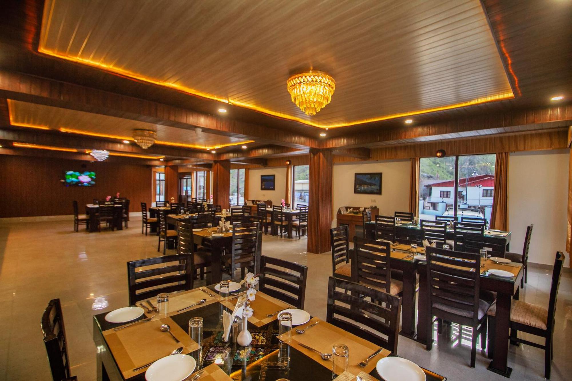 Amritara The Avadh Hotel Badrinath Ngoại thất bức ảnh