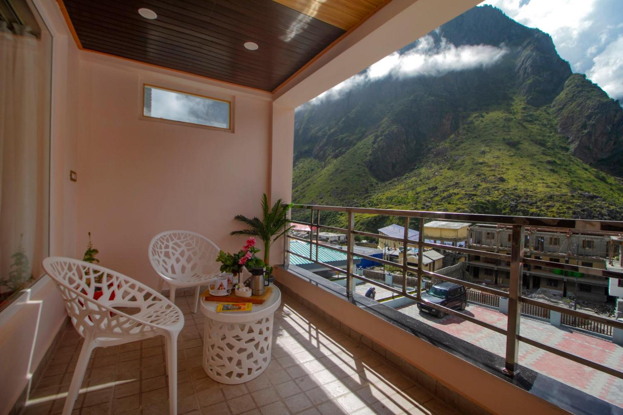 Amritara The Avadh Hotel Badrinath Ngoại thất bức ảnh